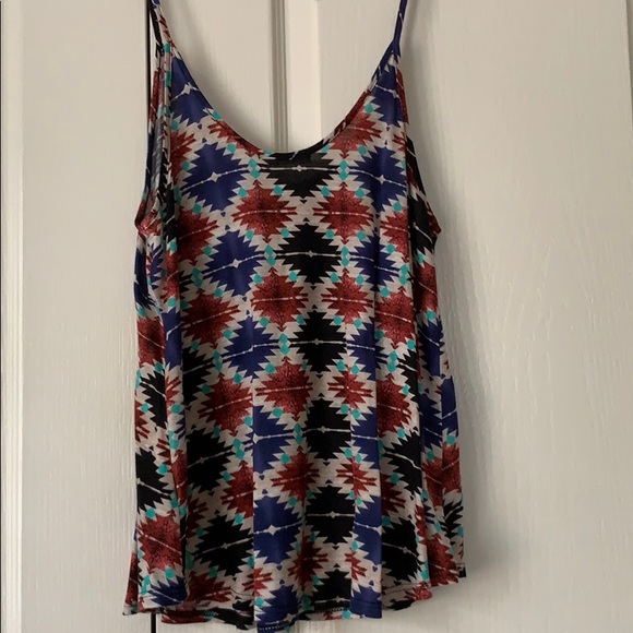 Flowy patterned tank top - Picture 3 of 3